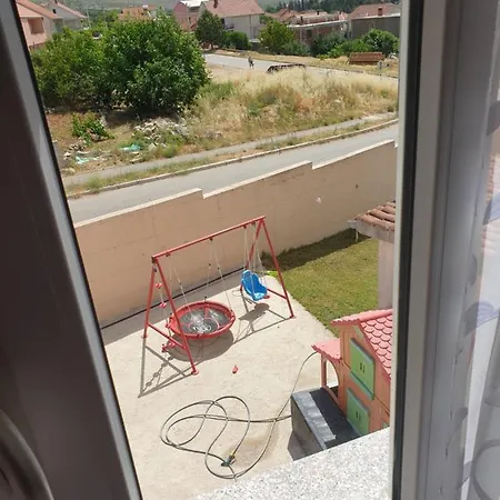 Mango Apartman *