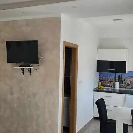 Mango דירה טרביניה